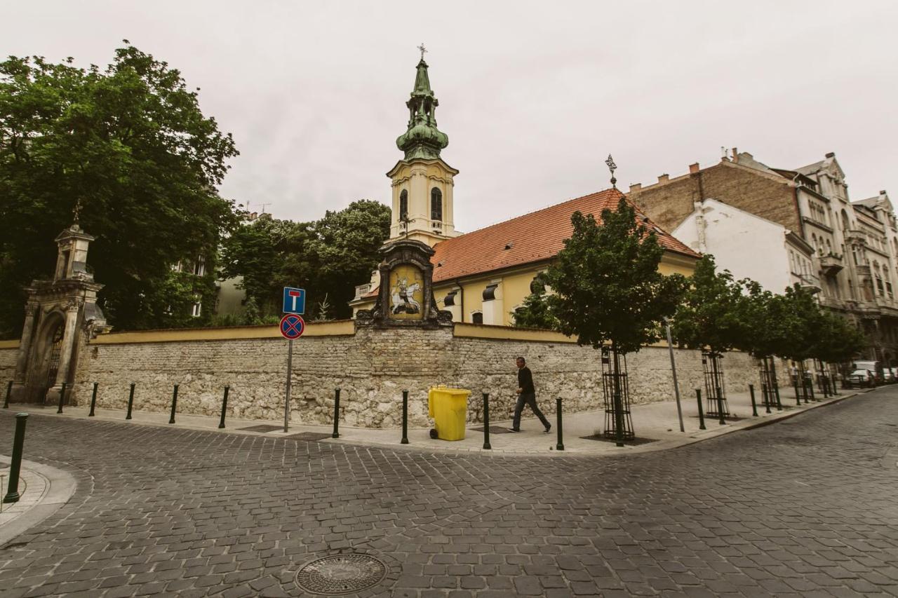 The Chapel - History, Tradition, Luxury Budapeste Exterior foto